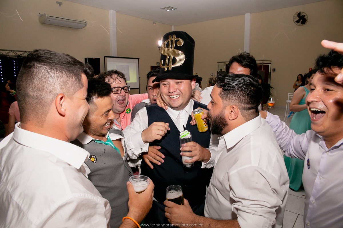 FOTOGRAFIA ESPONTÂNEA, FOTOGRAFIA DE CASAMENTO, NOIVA COM O PAI, DIA DA NOIVA, CASAMENTO EM JUNDIAÍ, SANTUÁRIO DIOCESANO NOSSA SENHORA APARECIDA, ETERNIZE EVENTOS, FOTÓGRAFO DE CASAMENTO EM JUNDIAÍ, FOTÓGRAFO DE CASAMENTO EM ITUPEVA, FESTA DE CASAMENTO