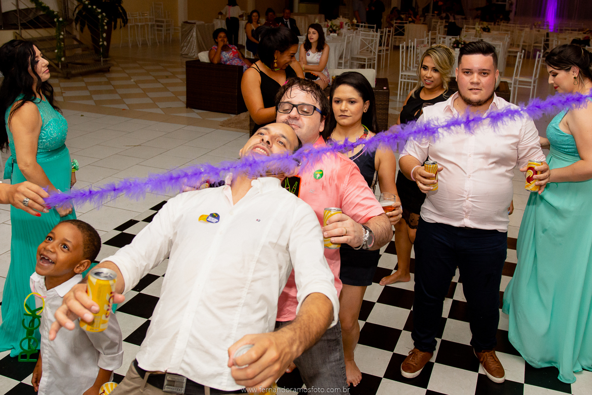 FOTOGRAFIA ESPONTÂNEA, FOTOGRAFIA DE CASAMENTO, NOIVA COM O PAI, DIA DA NOIVA, CASAMENTO EM JUNDIAÍ, SANTUÁRIO DIOCESANO NOSSA SENHORA APARECIDA, ETERNIZE EVENTOS, FOTÓGRAFO DE CASAMENTO EM JUNDIAÍ, FOTÓGRAFO DE CASAMENTO EM ITUPEVA, FESTA DE CASAMENTO