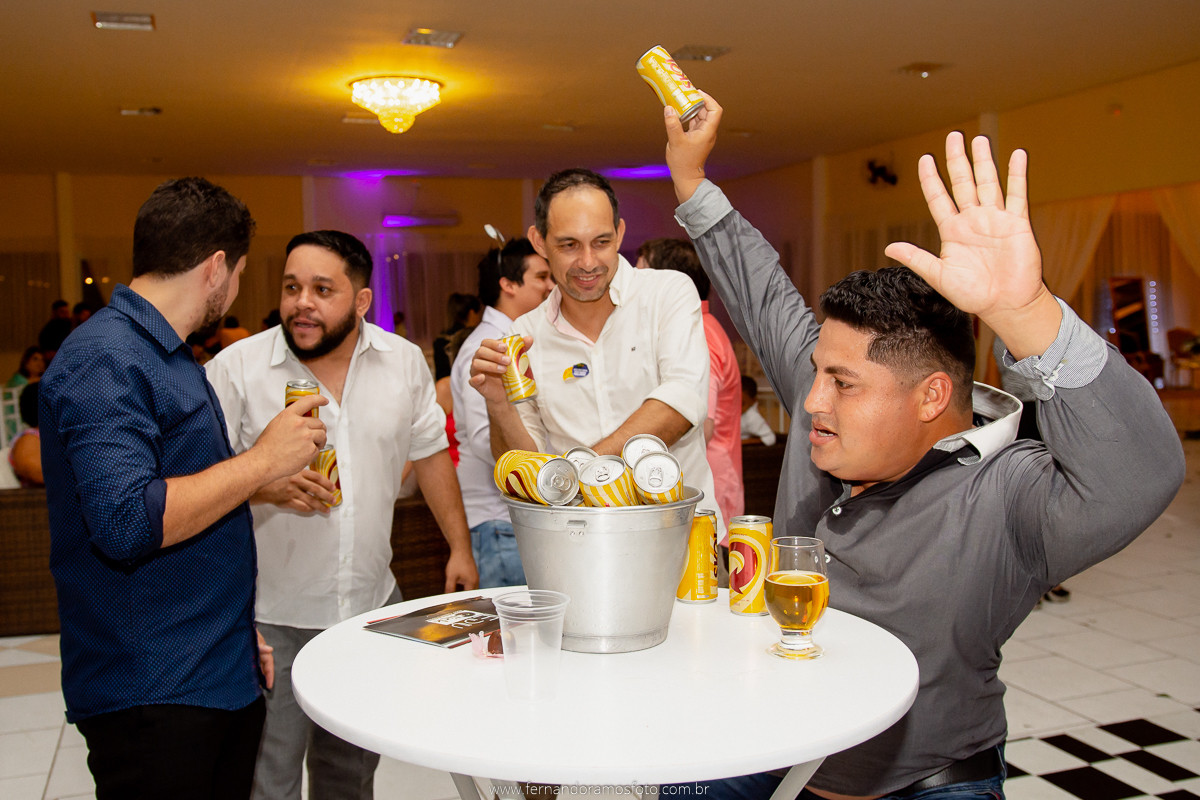 FOTOGRAFIA ESPONTÂNEA, FOTOGRAFIA DE CASAMENTO, NOIVA COM O PAI, DIA DA NOIVA, CASAMENTO EM JUNDIAÍ, SANTUÁRIO DIOCESANO NOSSA SENHORA APARECIDA, ETERNIZE EVENTOS, FOTÓGRAFO DE CASAMENTO EM JUNDIAÍ, FOTÓGRAFO DE CASAMENTO EM ITUPEVA, FESTA DE CASAMENTO
