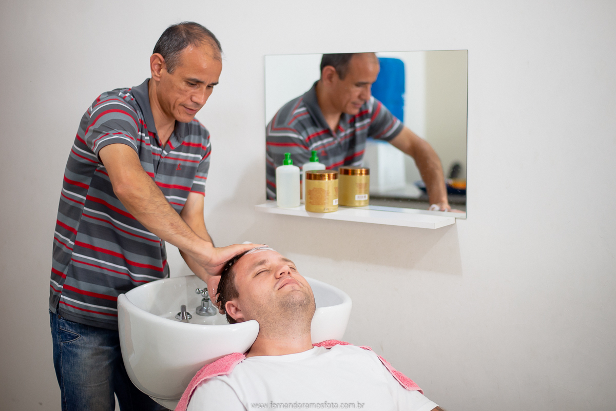 DIA DO NOIVO, BARBEARIA, FOTOGRAFIA DE CASAMENTO, CASAMENTO EM JUNDIAÍ, VICENTINI ALUGUEL DE TRAJES, TRAJES PARA NOIVO, DIA DO NOIVO NA BARBEARIA