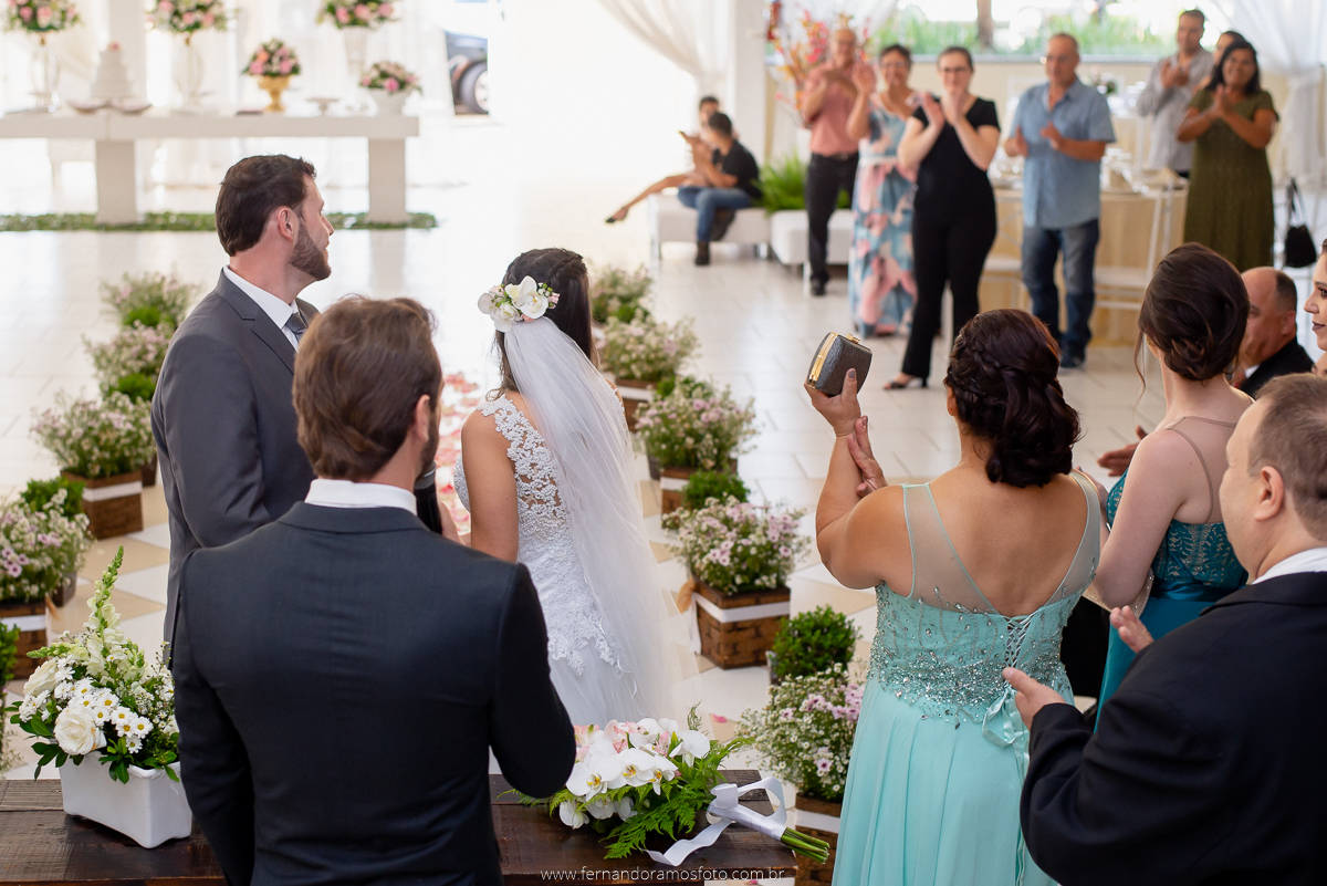 CASAMENTO NO ETERNIZE EVENTOS, CASAMENTO EM ITUPEVA, FOTOS DE CASAMENTO, FOTÓGRAFO DE CASAMENTO ITUPEVA, BUQUÊ DE NOIVA, BUQUÊ DE FLORES, CASAMENTO DE DIA, FOTOGRAFIA DE CASAMENTO, FOTÓGRAFO EM JUNDIAÍ, TAPETE DE ROSAS, CERIMÔNIA DE CASAMENTO NO SALÃO