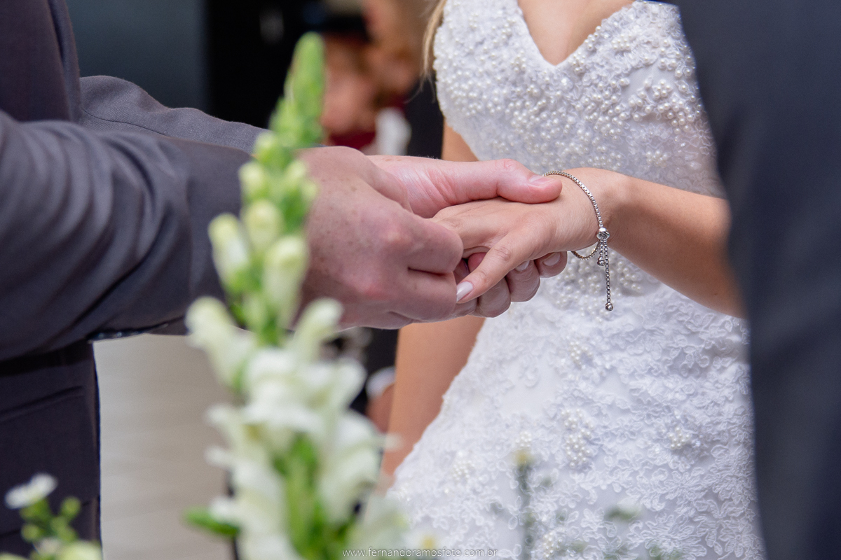 CASAMENTO NO ETERNIZE EVENTOS, CASAMENTO EM ITUPEVA, FOTOS DE CASAMENTO, FOTÓGRAFO DE CASAMENTO ITUPEVA,  CASAMENTO DE DIA, FOTOGRAFIA DE CASAMENTO, FOTÓGRAFO EM JUNDIAÍ,  CERIMÔNIA DE CASAMENTO NO SALÃO, TROCA DOS VOTOS, TROCA DAS ALIANÇAS