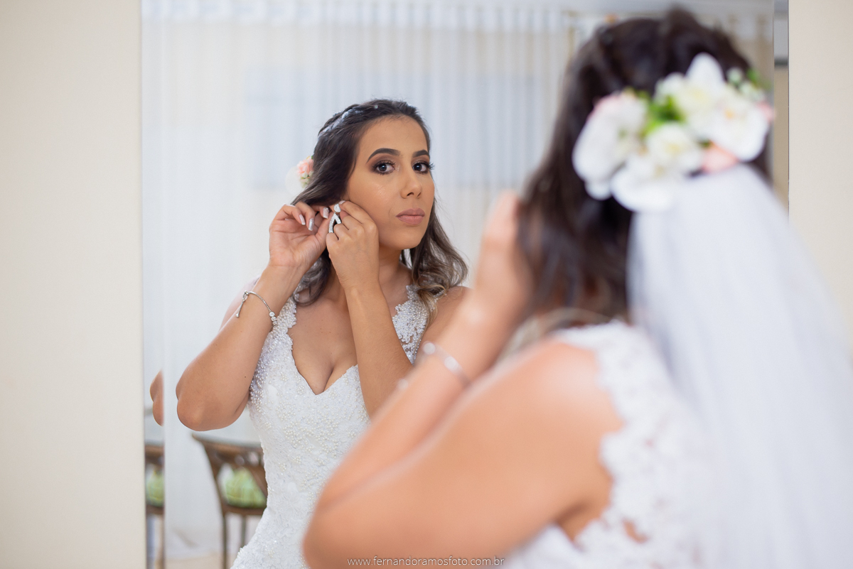 DIA DA NOIVA, MAKING OF DE NOIVA, SALÃO MARIAH HAIR SOROCABA, AYSLA FREITAS MAKE UP, FOTOS DE CASAMENTO, FOTÓGRAFO DE CASAMENTO, FOTOGRAFO DE CASAMENTO JUNDIAÍ, FOTOGRAFO DE CASAMENTO ITUPEVA, VESTIDO DE NOIVA, FERNANDA DI BENEDETTI JUNDIAÍ, SWAROVSKI