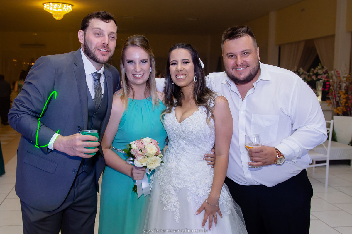 CASAMENTO NO ETERNIZE EVENTOS, CASAMENTO EM ITUPEVA, FOTOS DE CASAMENTO, FOTÓGRAFO DE CASAMENTO ITUPEVA,  FOTOGRAFIA DE CASAMENTO, FOTÓGRAFO EM JUNDIAÍ,  CERIMÔNIA DE CASAMENTO NO SALÃO, FESTA DE CASAMENTO, NOIVA JOGANDO BUQUÊ, BUQUÊ DA NOIVA, MADRINHAS