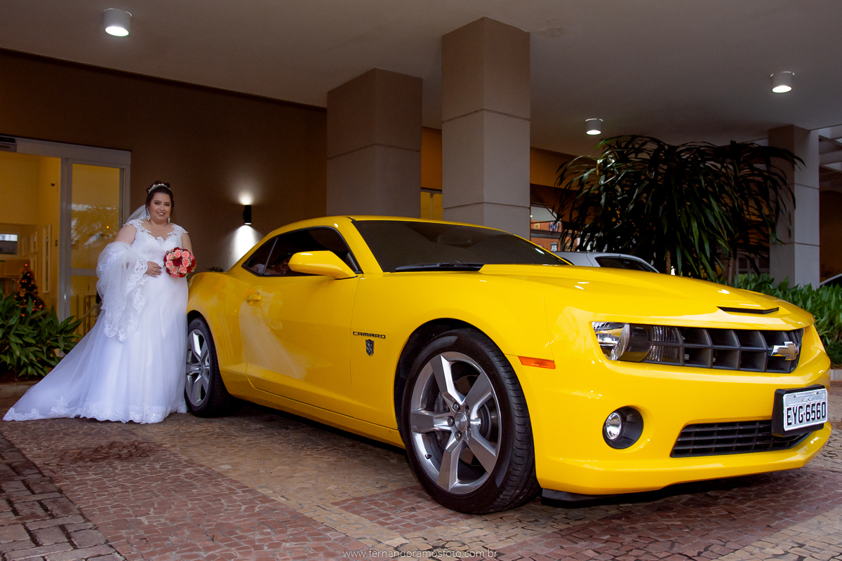 DIA DA NOIVA, SALÃO PINK ME UP, FOTOGRAFIA DE CASAMENTO, FOTÓGRAFO DE CASAMENTO EM JUNDIAÍ, MAQUIAGEM PARA NOIVA, MAKE UP, ALUGUEL DE CARROS PARA NOIVAS, CAMARO AMARELO