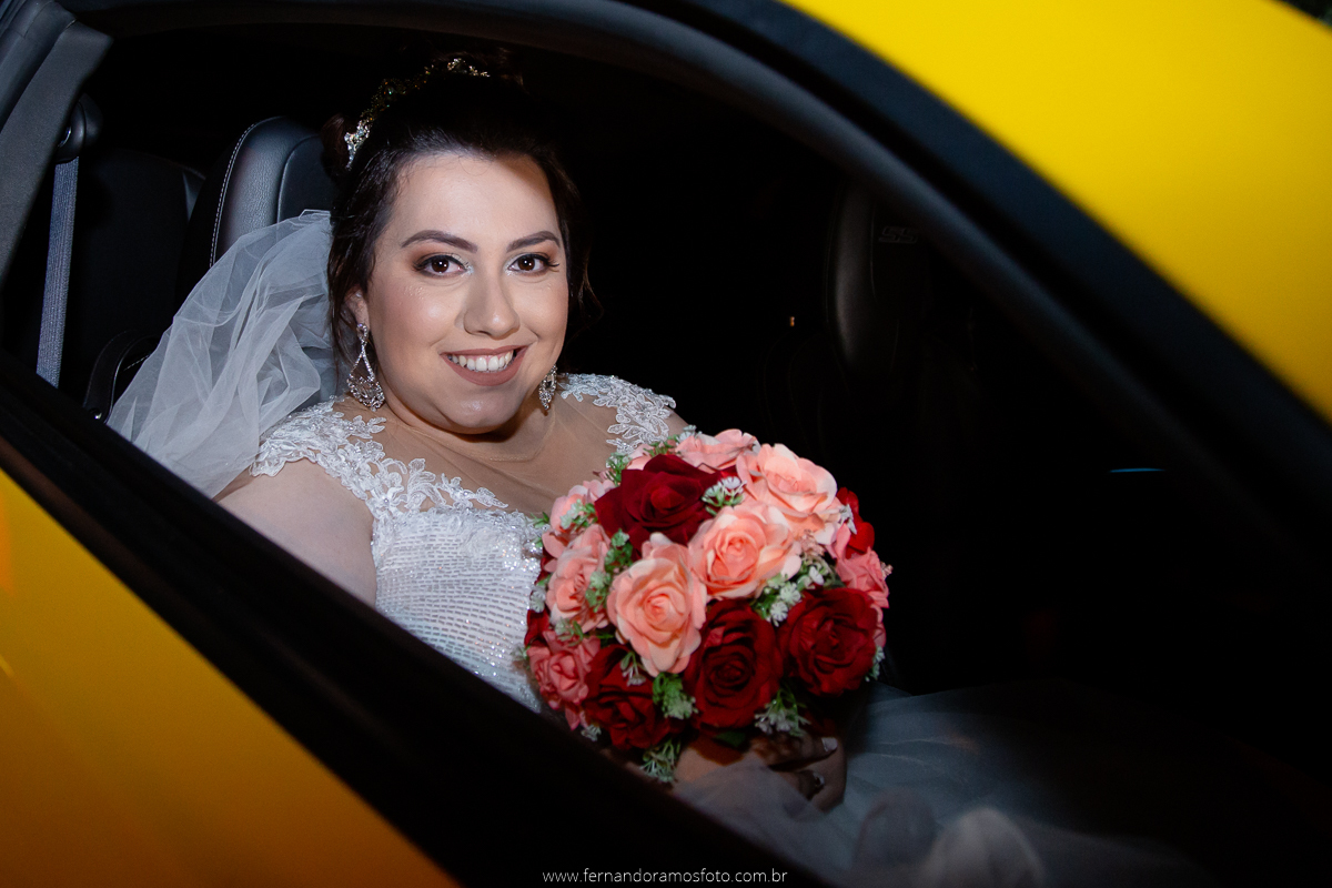 CERIMÔNIA DE CASAMENTO, FOTOGRAFIA DE CASAMENTO, IGREJA NOSSA SENHORA DA CONCEIÇÃO, CASAMENTO, JUNDIAÍ, NOIVA, BUQUÊ PARA CASAMENTO, CAMARO AMARELO, CARRO PARA NOIVAS, ALUGUEL DE CARRO PARA CASAMENTO