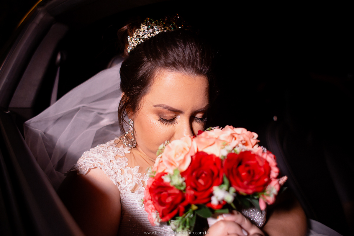 CERIMÔNIA DE CASAMENTO, FOTOGRAFIA DE CASAMENTO, IGREJA NOSSA SENHORA DA CONCEIÇÃO, CASAMENTO, JUNDIAÍ, NOIVA, BUQUÊ PARA CASAMENTO, CAMARO AMARELO, CARRO PARA NOIVAS, ALUGUEL DE CARRO PARA CASAMENTO