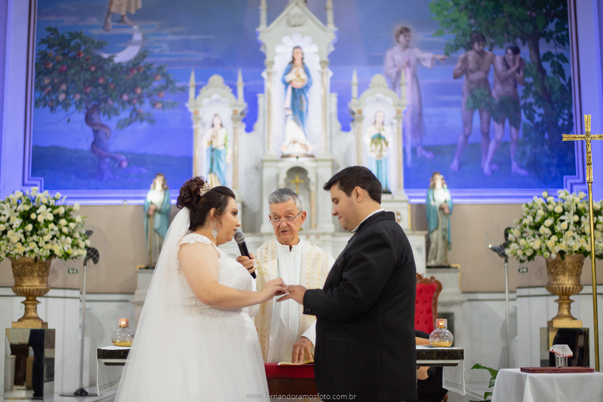 CERIMÔNIA DE CASAMENTO, FOTOGRAFIA DE CASAMENTO, IGREJA NOSSA SENHORA DA CONCEIÇÃO, CASAMENTO, JUNDIAÍ, TROCA DAS ALIANÇAS, VOTOS DE CASAMENTO, ALIANÇAS DE CASAMENTO