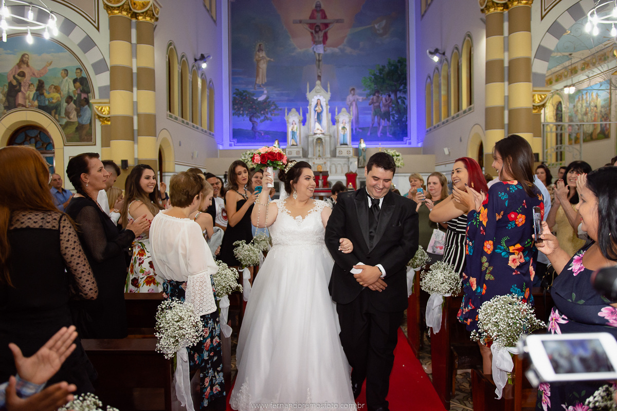 CERIMÔNIA DE CASAMENTO, FOTOGRAFIA DE CASAMENTO, IGREJA NOSSA SENHORA DA CONCEIÇÃO, CASAMENTO, JUNDIAÍ, NOIVOS, CASADOS, SAÍDA DOS NOIVOS,
