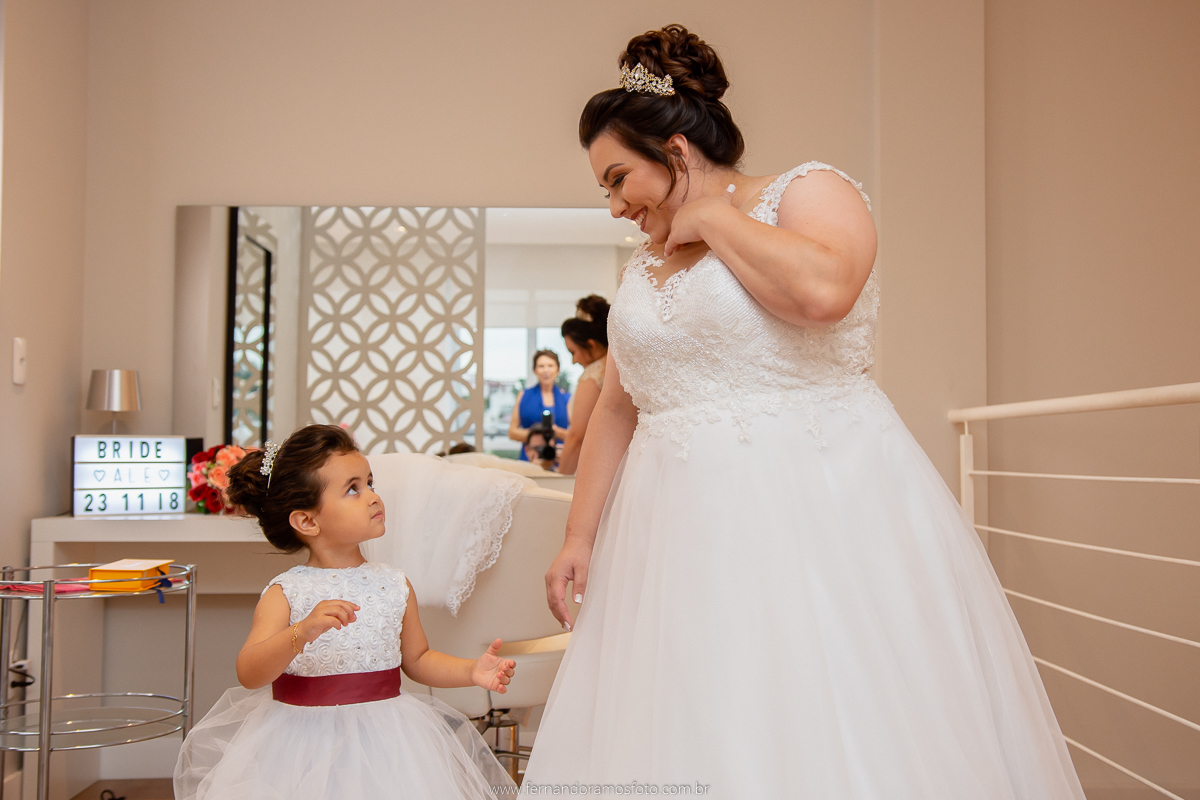 DIA DA NOIVA, SALÃO PINK ME UP, FOTOGRAFIA DE CASAMENTO, FOTÓGRAFO DE CASAMENTO EM JUNDIAÍ, MAQUIAGEM PARA NOIVA, MAKE UP, DAMINHA, DAMA DE HONRA