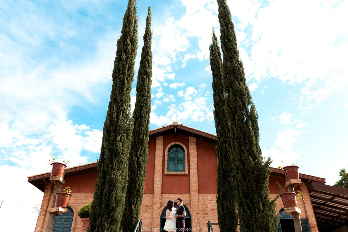 ENSAIO PRÉ-CASAMENTO, PRÉ-WEDDING, VINHOS MICHELETTO, FOTOGRAFIA DE CASAMENTO, ENSAIO AO AR LIVRE, FOTOS DE PRÉ-CASAMENTO, ENSAIO NA VÍNICOLA, ENSAIO PRÉ-CASAMENTO EM LOUVEIRA, LOUVEIRA, SÃO PAULO