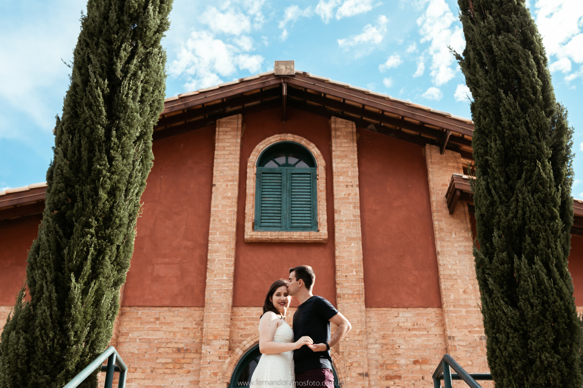ENSAIO PRÉ-CASAMENTO, PRÉ-WEDDING, VINHOS MICHELETTO, FOTOGRAFIA DE CASAMENTO, ENSAIO AO AR LIVRE, FOTOS DE PRÉ-CASAMENTO, ENSAIO NA VÍNICOLA, ENSAIO PRÉ-CASAMENTO EM LOUVEIRA, LOUVEIRA, SÃO PAULO