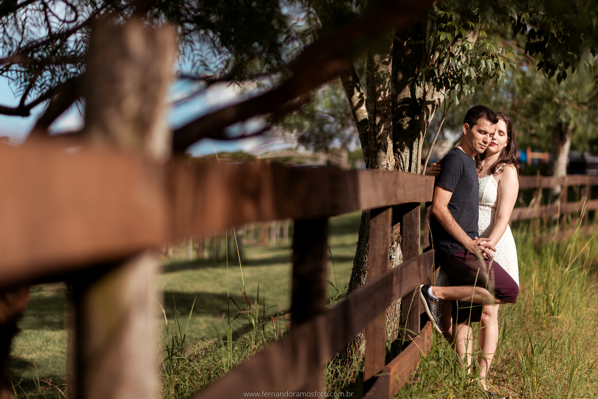 ENSAIO PRÉ-CASAMENTO, PRÉ-WEDDING, VINHOS MICHELETTO, FOTOGRAFIA DE CASAMENTO, ENSAIO AO AR LIVRE, FOTOS DE PRÉ-CASAMENTO, ENSAIO NA VÍNICOLA, ENSAIO PRÉ-CASAMENTO EM LOUVEIRA, LOUVEIRA, SÃO PAULO