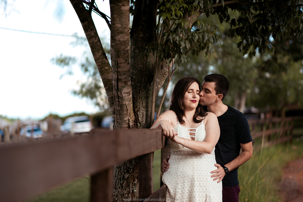 ENSAIO PRÉ-CASAMENTO, PRÉ-WEDDING, VINHOS MICHELETTO, FOTOGRAFIA DE CASAMENTO, ENSAIO AO AR LIVRE, FOTOS DE PRÉ-CASAMENTO, ENSAIO NA VÍNICOLA, ENSAIO PRÉ-CASAMENTO EM LOUVEIRA, LOUVEIRA, SÃO PAULO