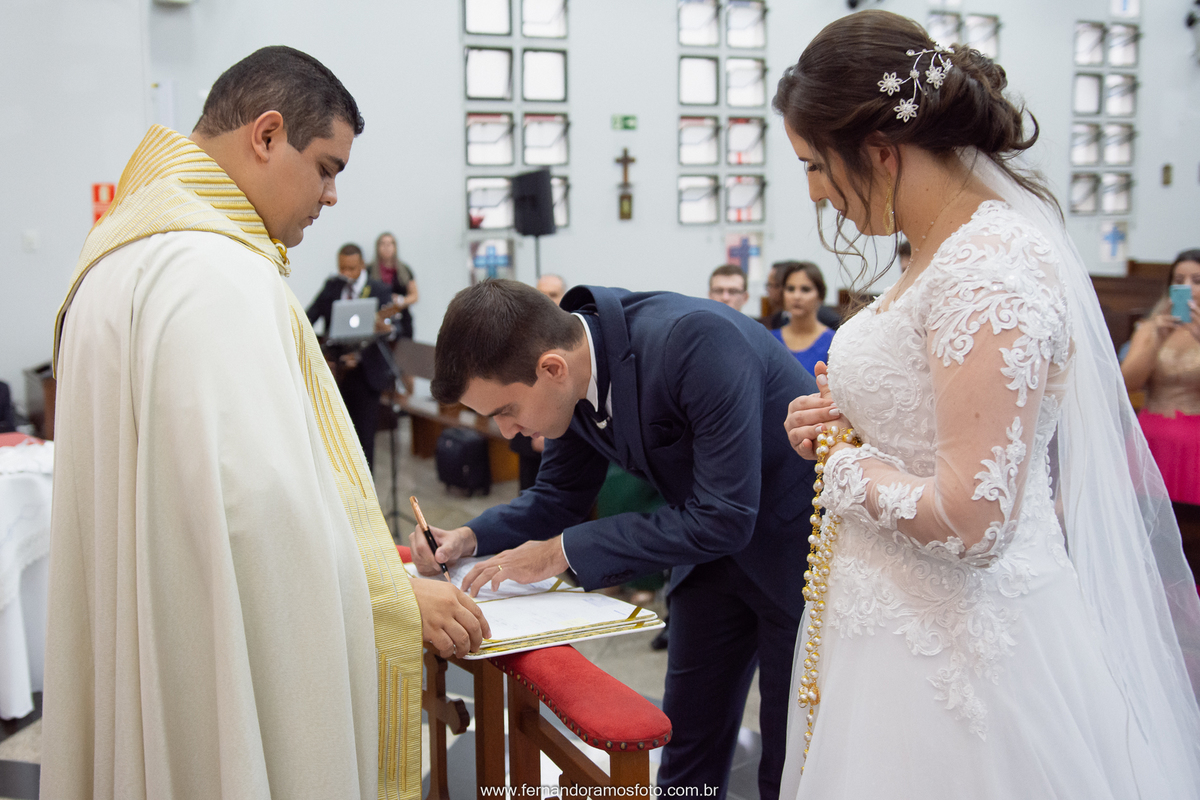 cerimônia de casamento na paróquia santa teresinha, Jundiaí, São Paulo, fotografo de casamento