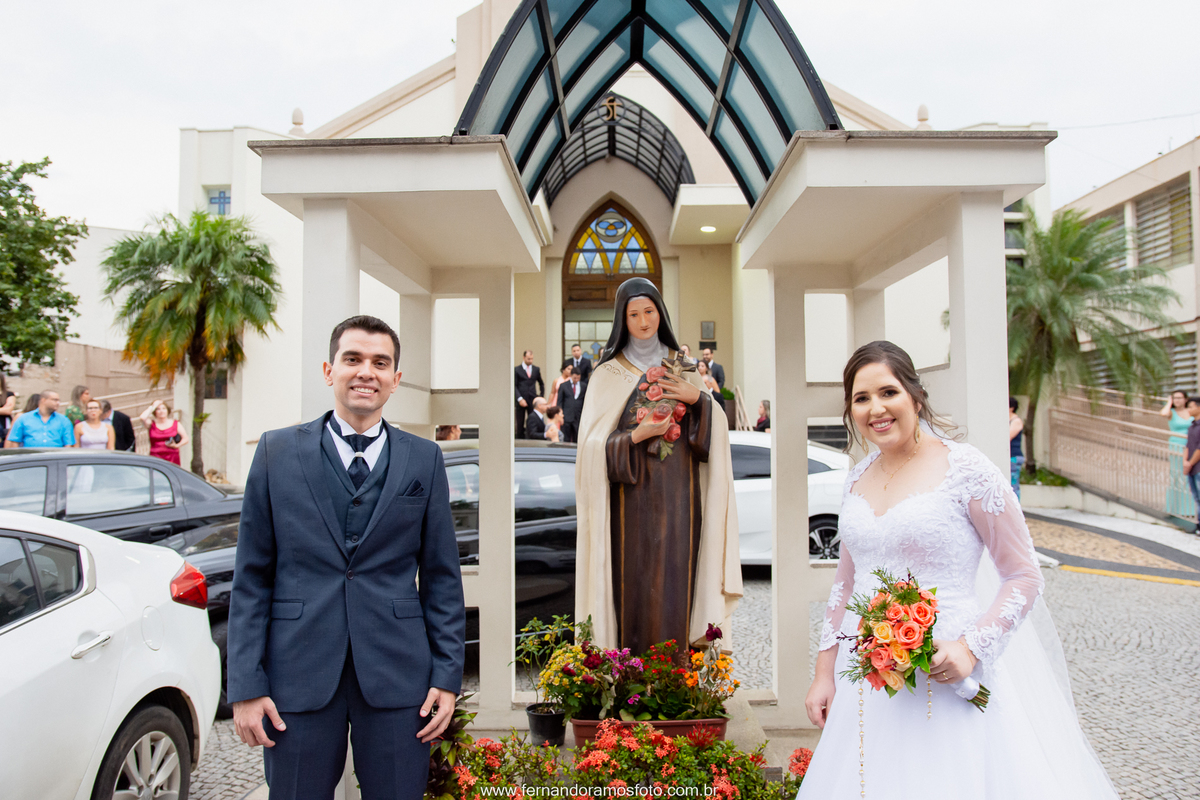 Imagem santa teresinha, cerimônia de casamento na paróquia santa teresinha, Jundiaí, São Paulo, fotografo de casamento