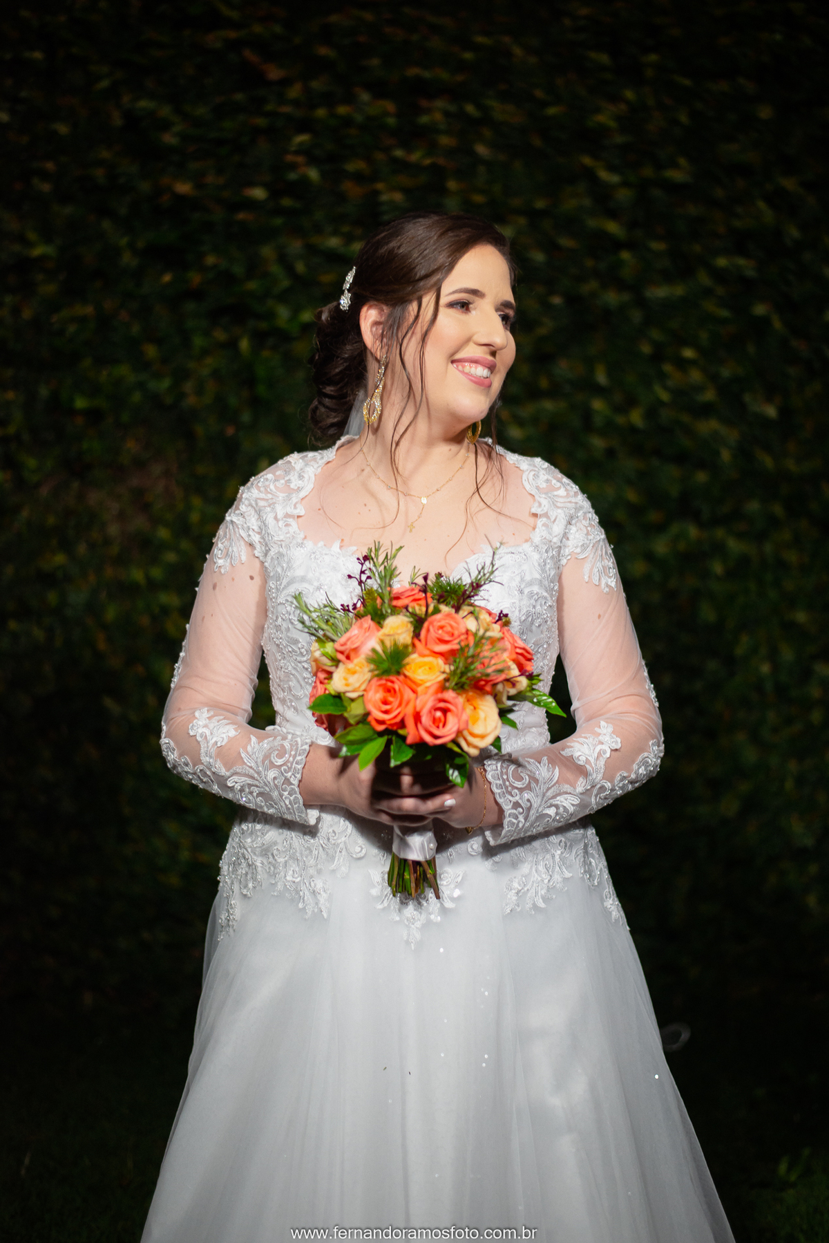 Ensaio pós- casamento realizado no espaço Spazio di Cristalli em Itupeva, São Paulo, Vestido da noiva atelier Splendida, Roupas do noivo Vicentini, Jundiaí, Fotografia de casamento