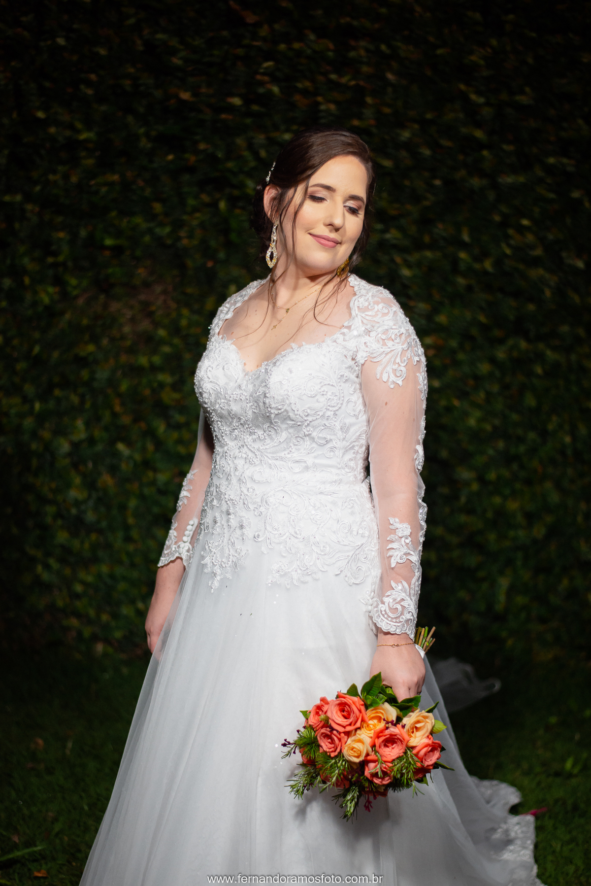 Ensaio pós- casamento realizado no espaço Spazio di Cristalli em Itupeva, São Paulo, Vestido da noiva atelier Splendida, Roupas do noivo Vicentini, Jundiaí, Fotografia de casamento
