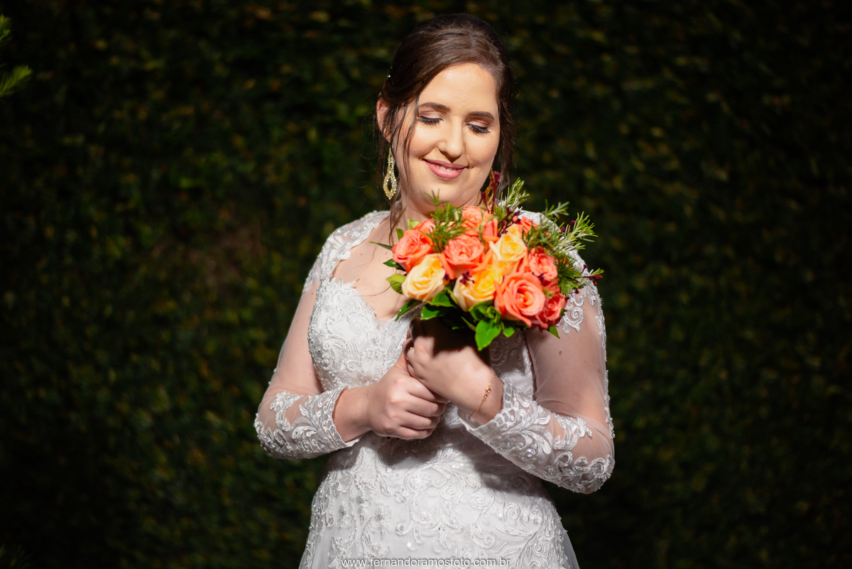 Ensaio pós- casamento realizado no espaço Spazio di Cristalli em Itupeva, São Paulo, Vestido da noiva atelier Splendida, Roupas do noivo Vicentini, Jundiaí, Fotografia de casamento