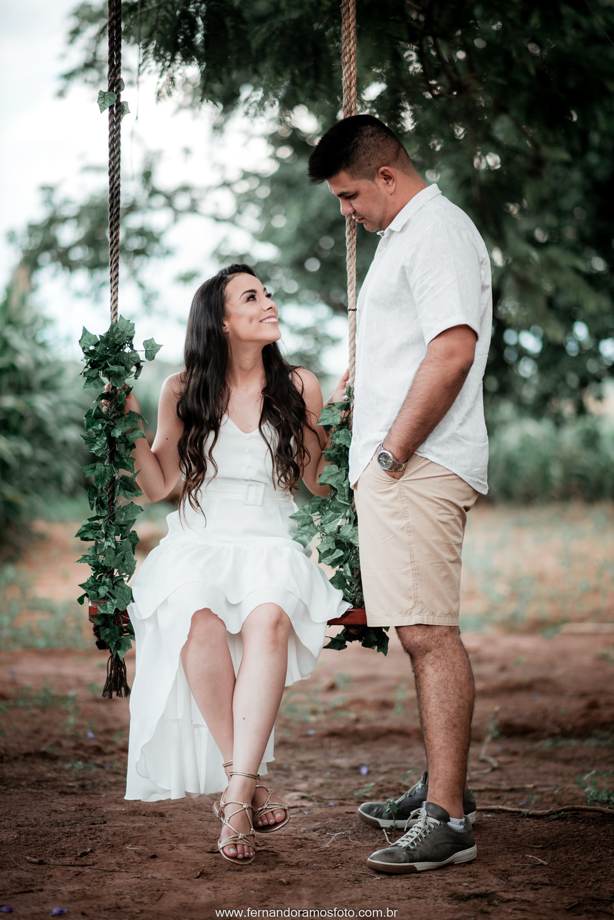 ENSAIO PRÉ-CASAMENTO, HOLAMBRA, THEOS TURISMO, FOTÓGRAFO DE CASAMENTO EM CAMPINAS, PRÉ-WEDDING, ENSAIO, CASAMENTO, FOTOS ESPONTÂNEAS