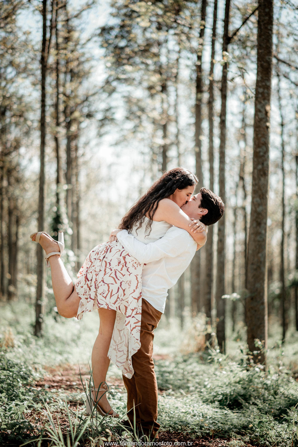 ENSAIO PRÉ-CASAMENTO, HOLAMBRA, THEOS TURISMO, FOTÓGRAFO DE CASAMENTO EM CAMPINAS, PRÉ-WEDDING EM CAMPINAS, FOTO DE ENSAIO PRÉ-CASAMENTO, CASAMENTO, ENSAIO PRÉ-WEDDING EM HOLAMBRA, ENSAIO FOTOGRÁFICO AO AR LIVRE, ENSAIO PRÉ-WEDDING NO CAMPO