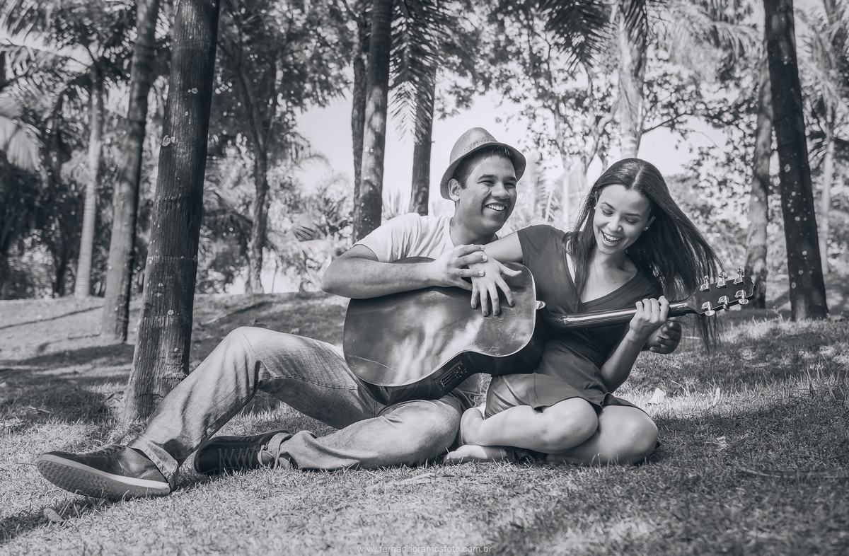 Ensaio temático de pré-casamento, espontâneo, jardim botânico, Jundiaí, SP