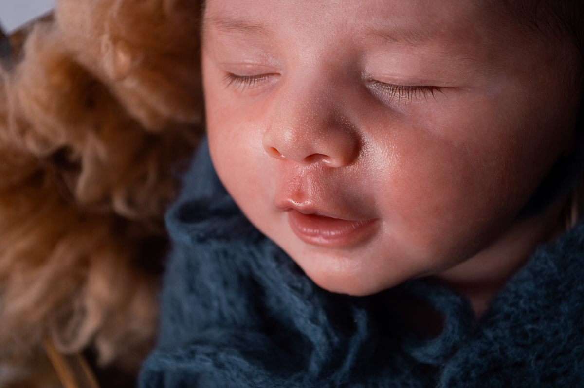 Oliver em seu ensaio Newborn, com 17 dias.