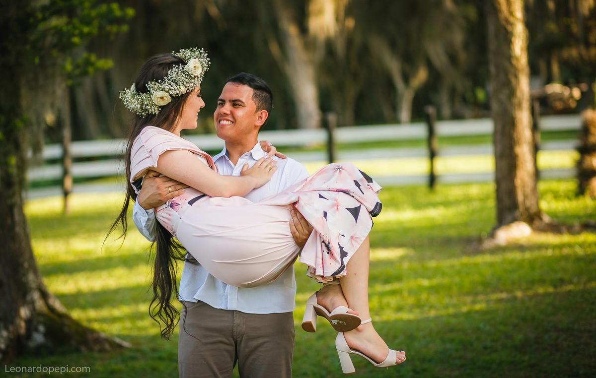 ensaio-casal-chacara-ienkot-leonardo-pepi-casamentos-curitiba-casais-curitiba-ensaio-sao-jose-dos-pinhais-parana-barco-patos-natureza