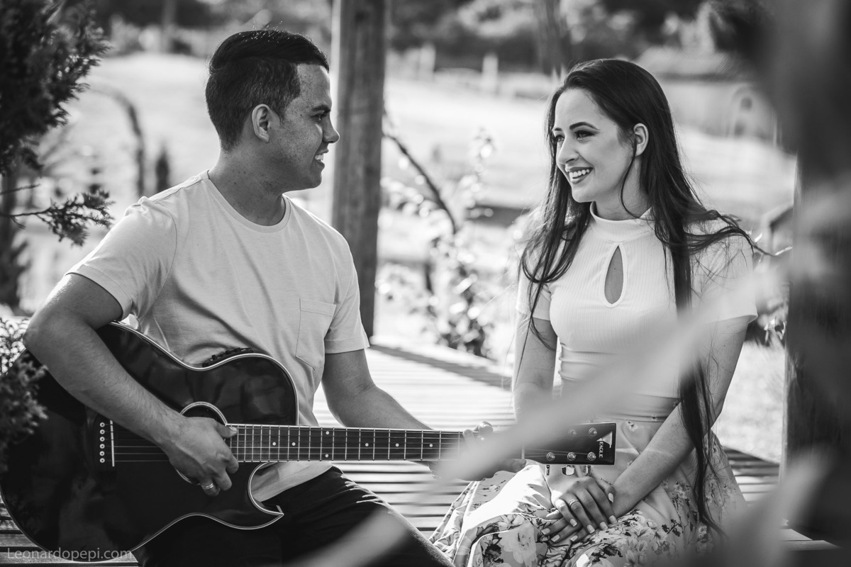 ensaio-casal-chacara-ienkot-leonardo-pepi-casamentos-curitiba-casais-curitiba-ensaio-sao-jose-dos-pinhais-parana-barco-patos-natureza