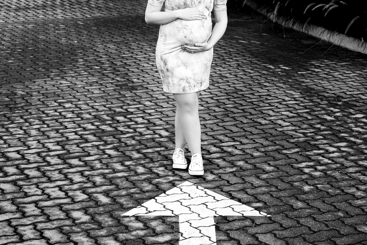 ensaio de gestante- mãe de primeira viagem - ensaio de gesatnte em caxias do sul - fotografo de gestante em caxias do sul  - fotógrafa de gestante - fotos de gestante - suneryfotografia -ensaio no estacionamento do parque