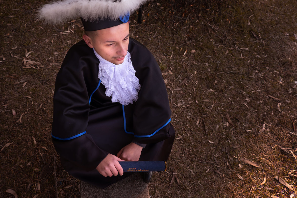 ensaio de formatura ao ar livre-ensaiode formatura com a família-
ensaio de formatura - foto de formatura - formando em rh - ensaio de formatura nos pavilhões da festa da uva