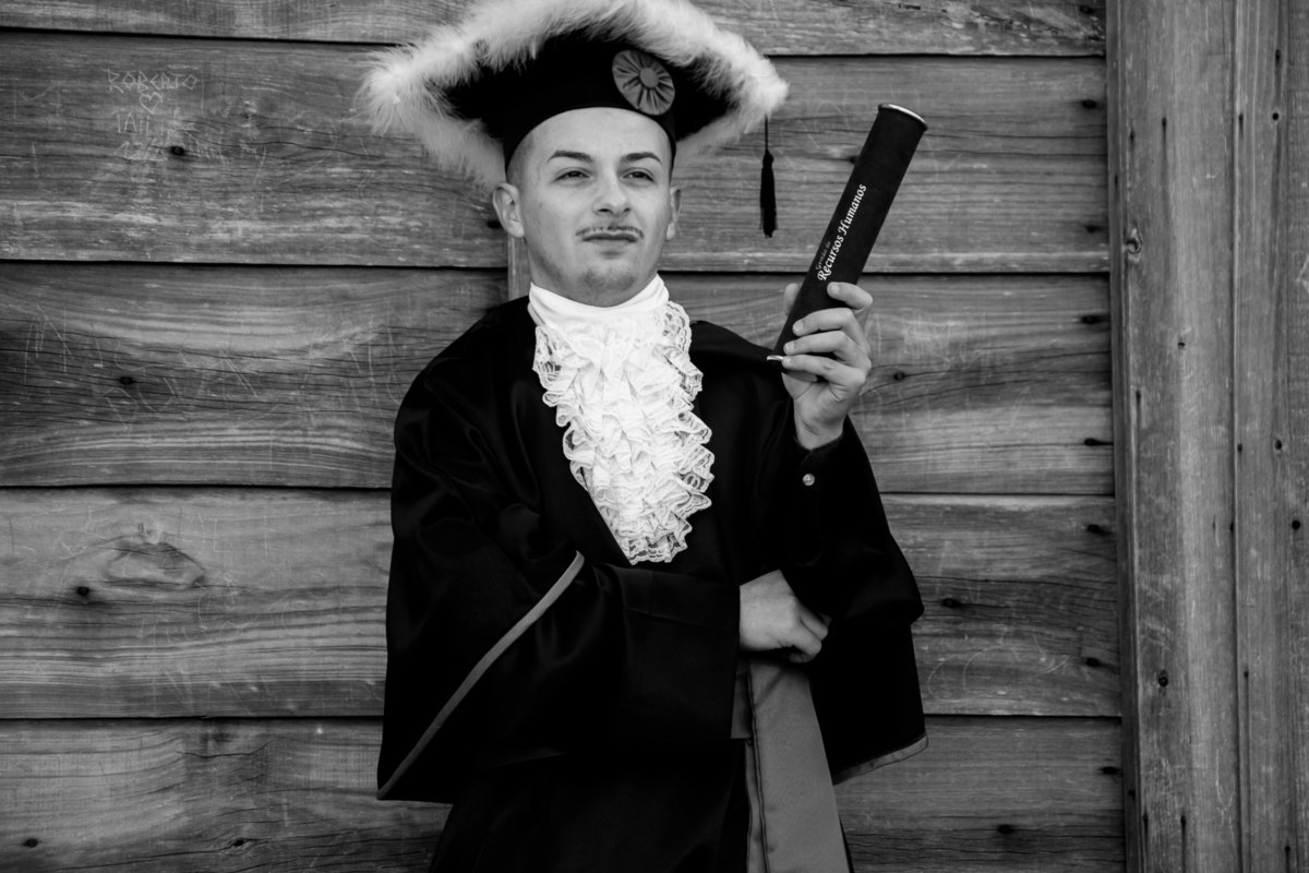 
formando em rh -formatura em caxias do sul - festa de formatura - fotógrafo de festa de formatura - su nery fotografia - ensaio de formatura ao ar livre-ensaio esponatâneo -ensaiode formatura com a família