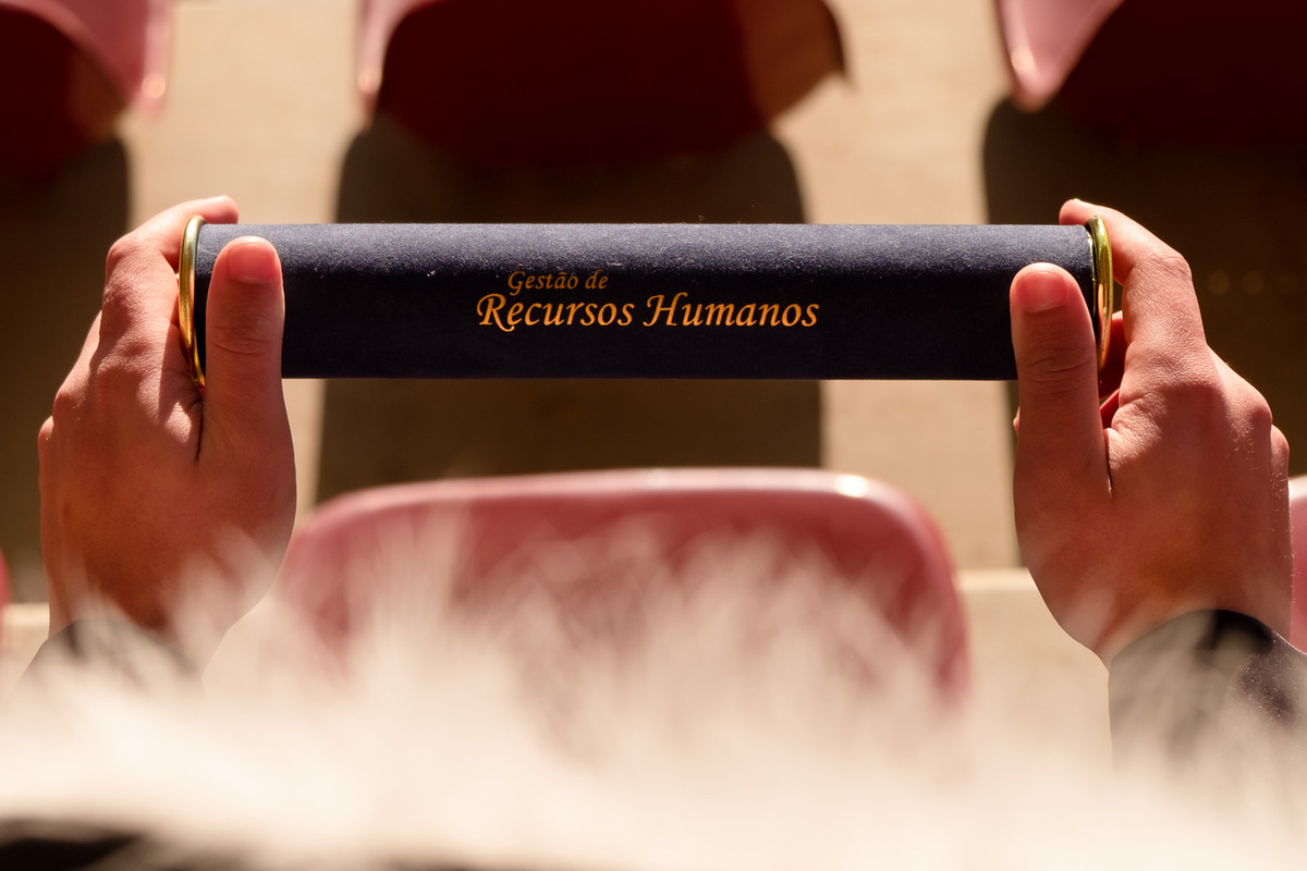 formando em rh -formatura em caxias do sul - festa de formatura - fotógrafo de festa de formatura - su nery fotografia- ensaio de formatura ao ar livre-ensaio espontâneo -ensaio de formatura com a família-
ensaio de formatura 