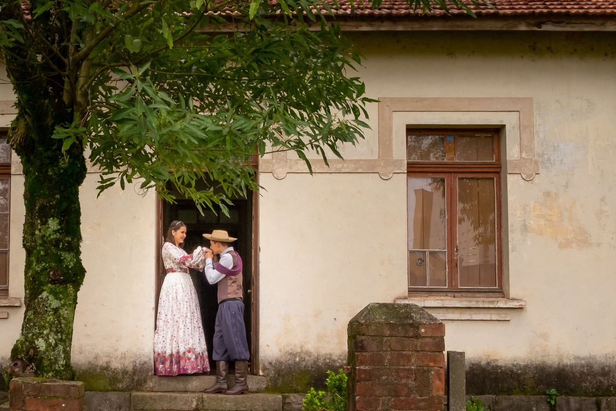 Ensaio de prenda -ensaiode casal -ensaiona estação férea caxias do sul - ensaio temático - ensaio semana farroupilha -su nery fotografia - fotógrafa caxias do sul -  fotógrafo serra gaúcha