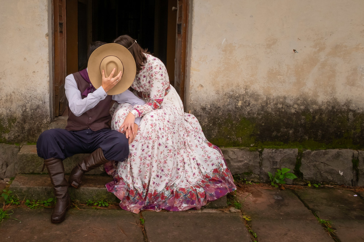 ensaio temático - ensaio semana farroupilha -su nery fotografia - fotógrafa caxias do sul -  fotógrafo serra gaúcha - ensaio vestida de prenda - foto de prenda - foto pilchado prenda e peão - foto de vestido de prenda - fotografo serra gaúcha 