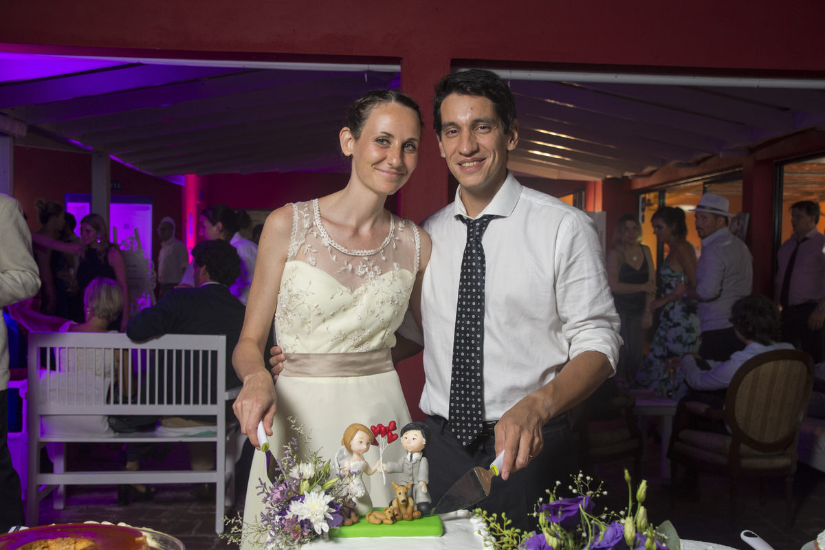 El momento de la torta. La Celestina. Marcos Pasquare fotógrafo de bodas. Buenos Aires.
