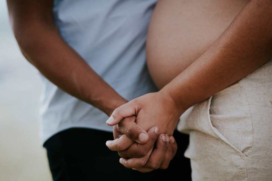 Ensaio fotográfico de grávida de Thamiris no Morro do Capuava, em Pirapora do Bom Jesus por Anderson Crepaldi Fotografia