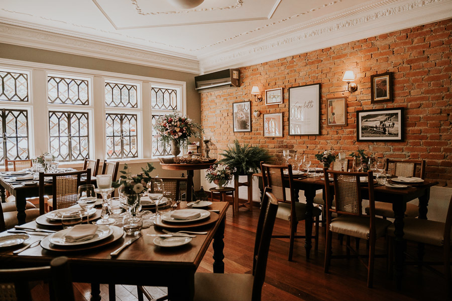 Mini wedding de Beatriz e Rafael no restaurante Spaghetti Notte, no bairro Jardins em São Paulo por Anderson Crepaldi Fotografia