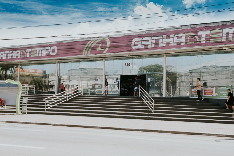 Mini wedding no cartório de Registro Civil Barueri de Denyse e Everton em São Paulo por Anderson Crepaldi Fotografia