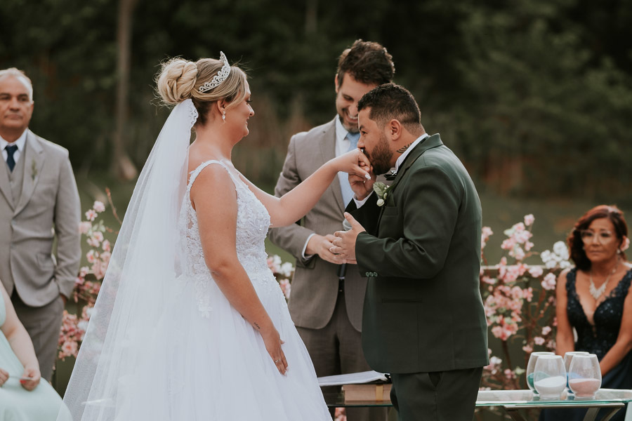 Casamento rústico ao ar livre no Espaço Mansão do Lago, em Mairiporã por Anderson Crepaldi Fotografia