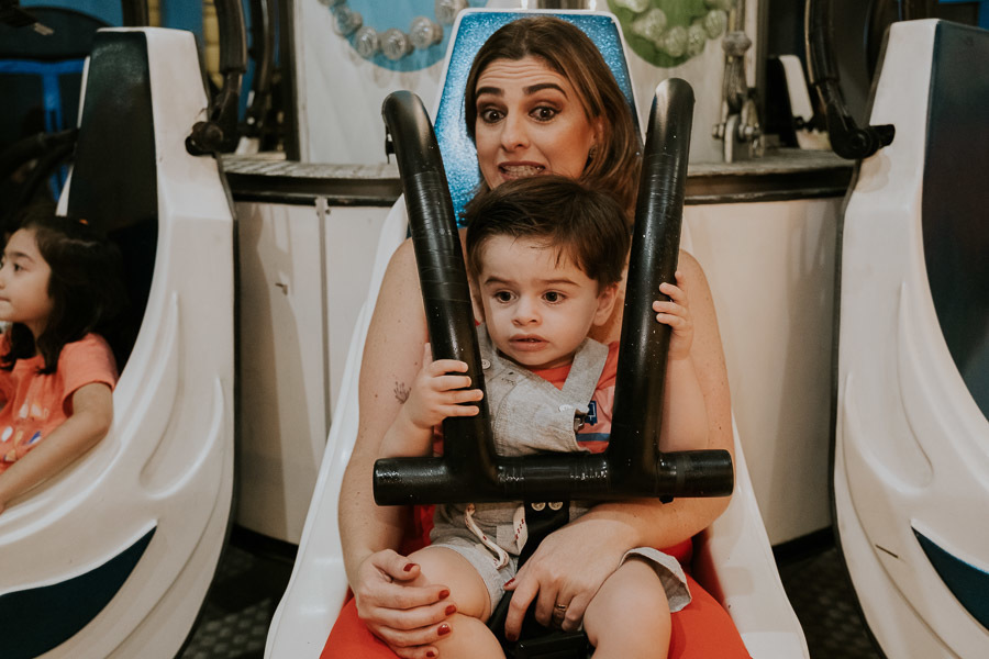 Festa de aniversário infantil com tema Hot Wheels do João e do Pedro no Espaço Artería em São Paulo por Anderson Crepaldi Fotografia