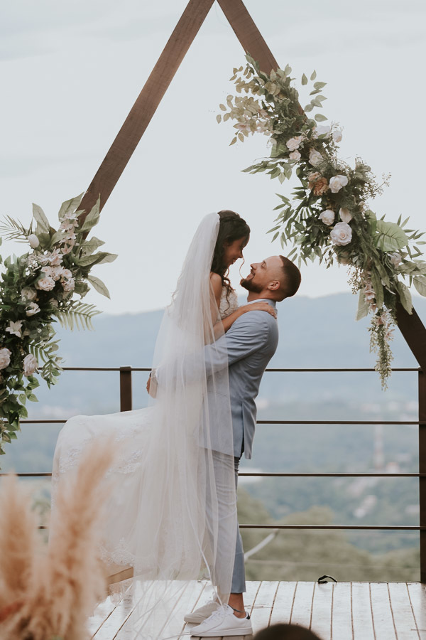 Casamento rústico no campo de Beatriz e Gabriel no Villa Vezzane em Mairiporã por Anderson Crepaldi Fotografia