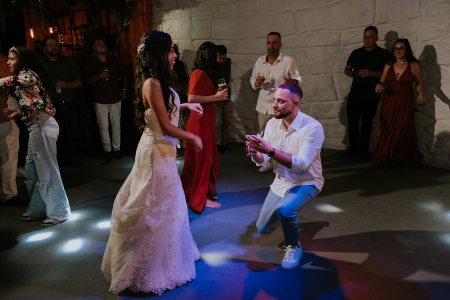 Casamento rústico no campo de Beatriz e Gabriel no Villa Vezzane em Mairiporã por Anderson Crepaldi Fotografia
