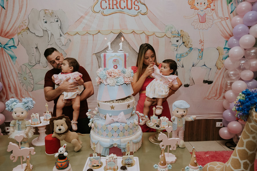 Festa de aniversário infantil com tema circo de Rafaela e Manuela no Buffet Villa safari, em Santo André por Anderson Crepaldi Fotografia