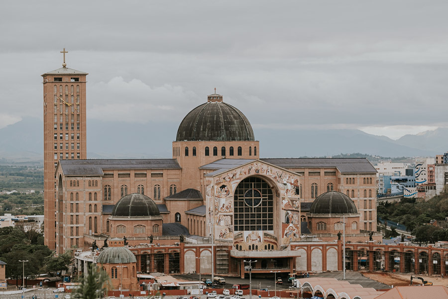 Ensaio pré wedding de Suzana e Antônio no Santuário Nacional de Nossa Senhora Aparecida por Anderson Crepaldi Fotografia