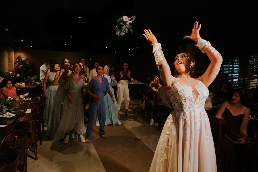 Mini wedding Sara e Luis no restaurante Coco Bambu Market Place em São Paulo por Anderson Crepaldi Fotografia