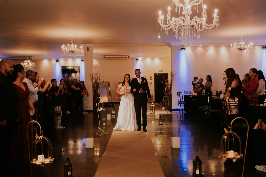 Casamento clássico de Monique e Alessandre no Buffet Master Day em São Paulo por Anderson Crepaldi Fotografia
