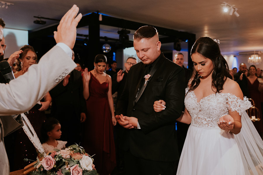 Casamento clássico de Monique e Alessandre no Buffet Master Day em São Paulo por Anderson Crepaldi Fotografia