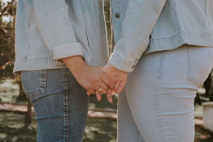Ensaio Pré-wedding no campo de Talita e Camila na Fazenda Ipanema em Iperó - SP, por Anderson Crepaldi Fotografia