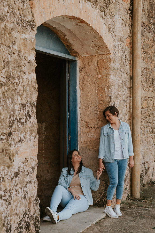 Ensaio Pré-wedding no campo de Talita e Camila na Fazenda Ipanema em Iperó - SP, por Anderson Crepaldi Fotografia